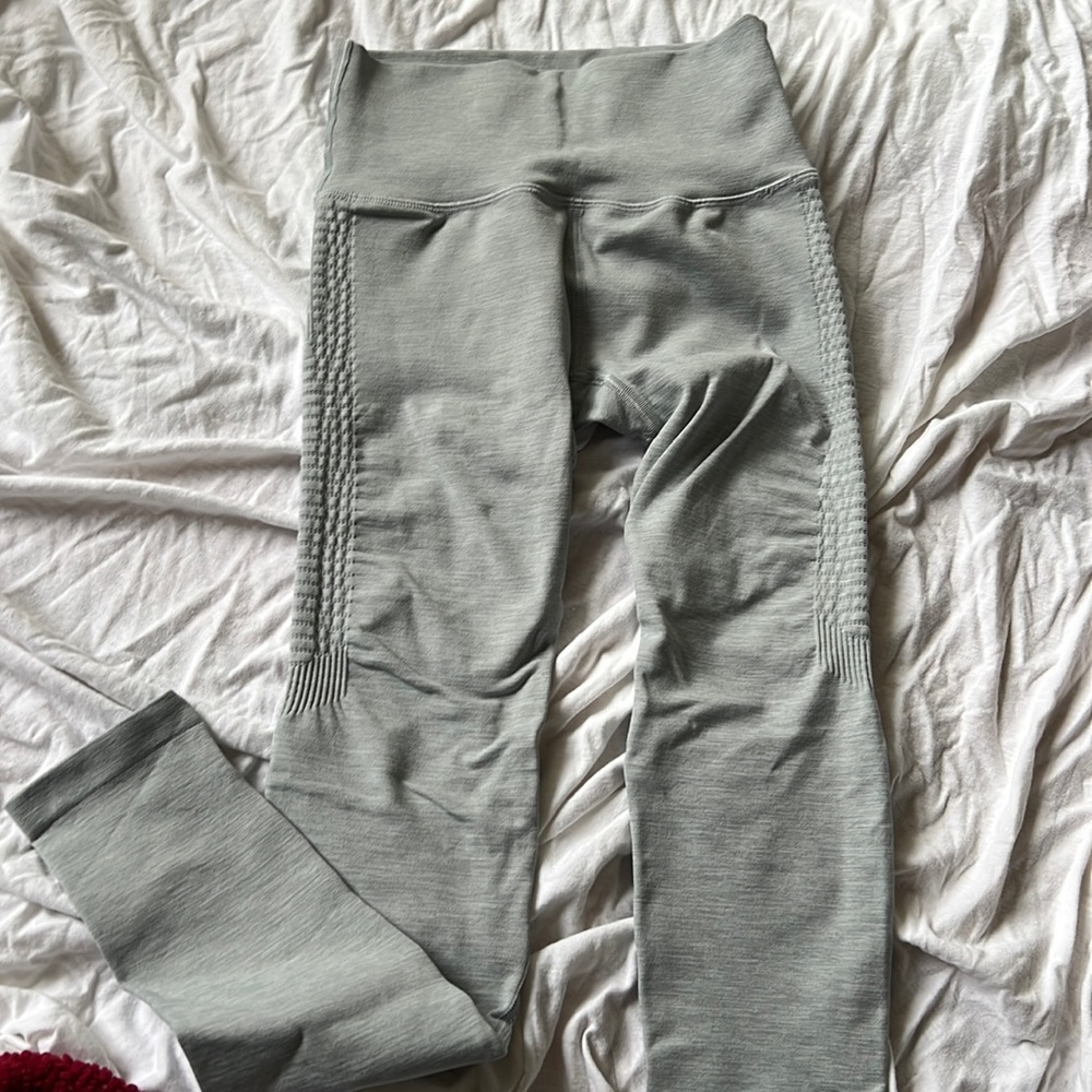 Alphalete Leggings